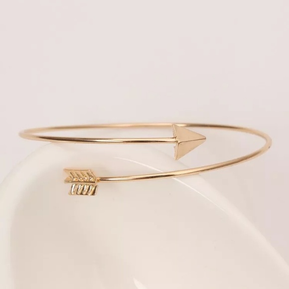 Jewelry - Arrow Bangle Bracelet Boho Gold